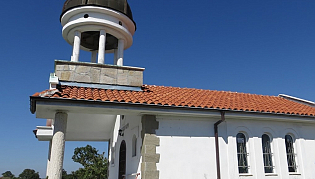 Παρεκκλήσι του Αγίου Γεωργίου, Χωριό Τσάρεβα Πολιάνα